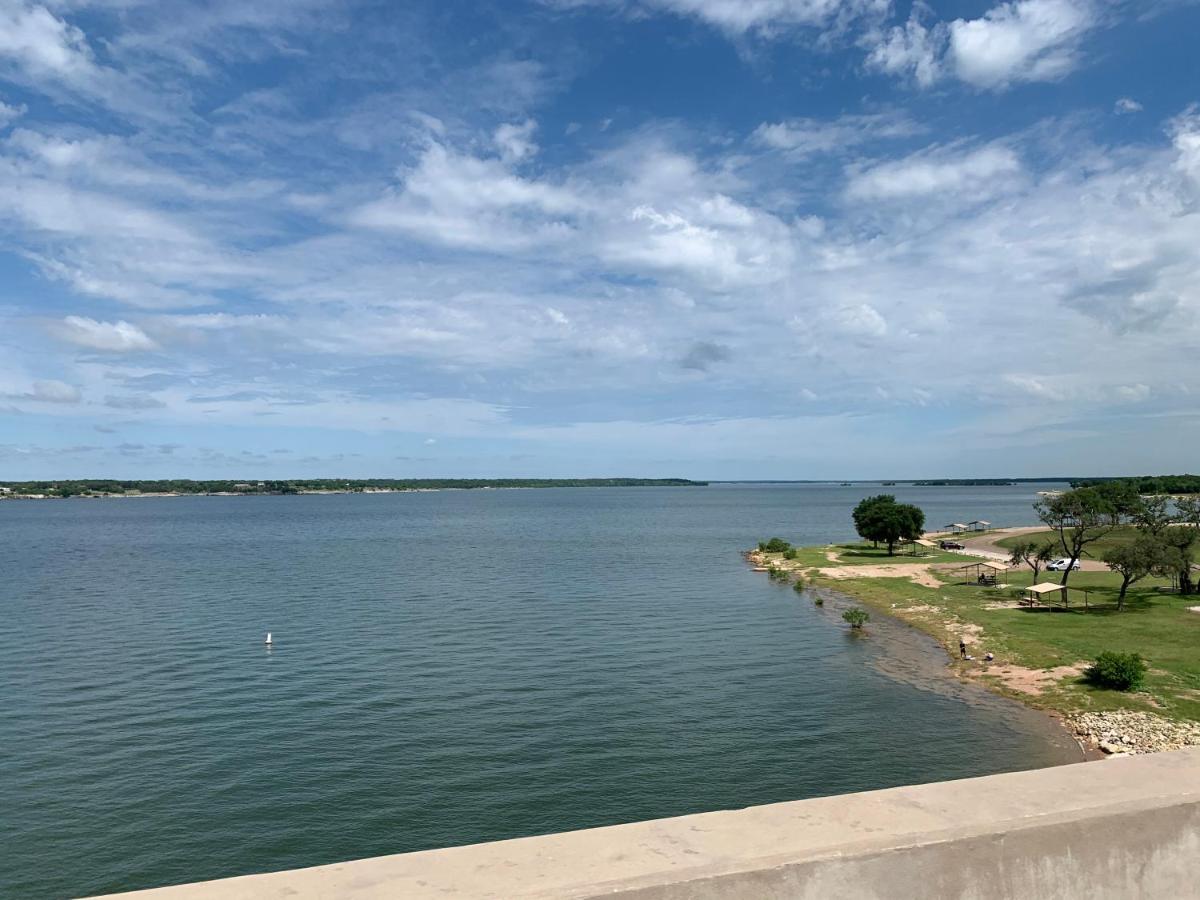 Lake Whitney Log Cabin Lakewood Harbor Екстериор снимка